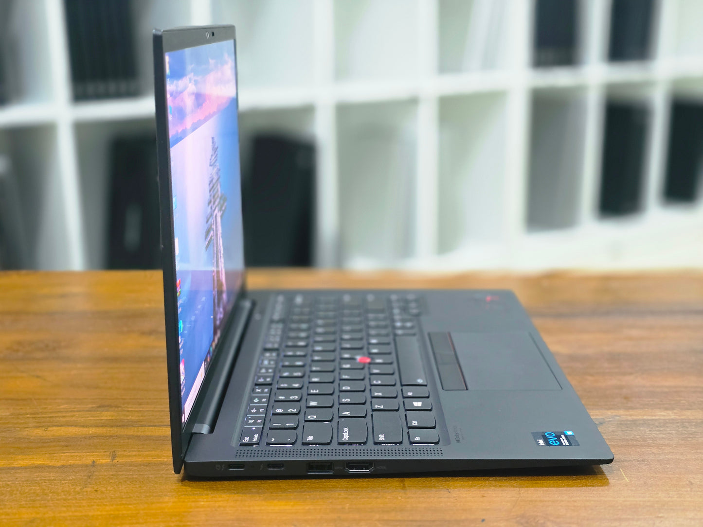Lenovo ThinkPad X1 Carbon -  i5 11th