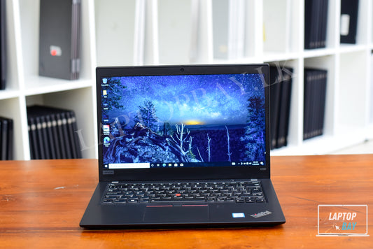 Lenovo ThinkPad X390 - i5 8th