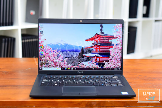 Dell Latitude 7390 - i7 8th
