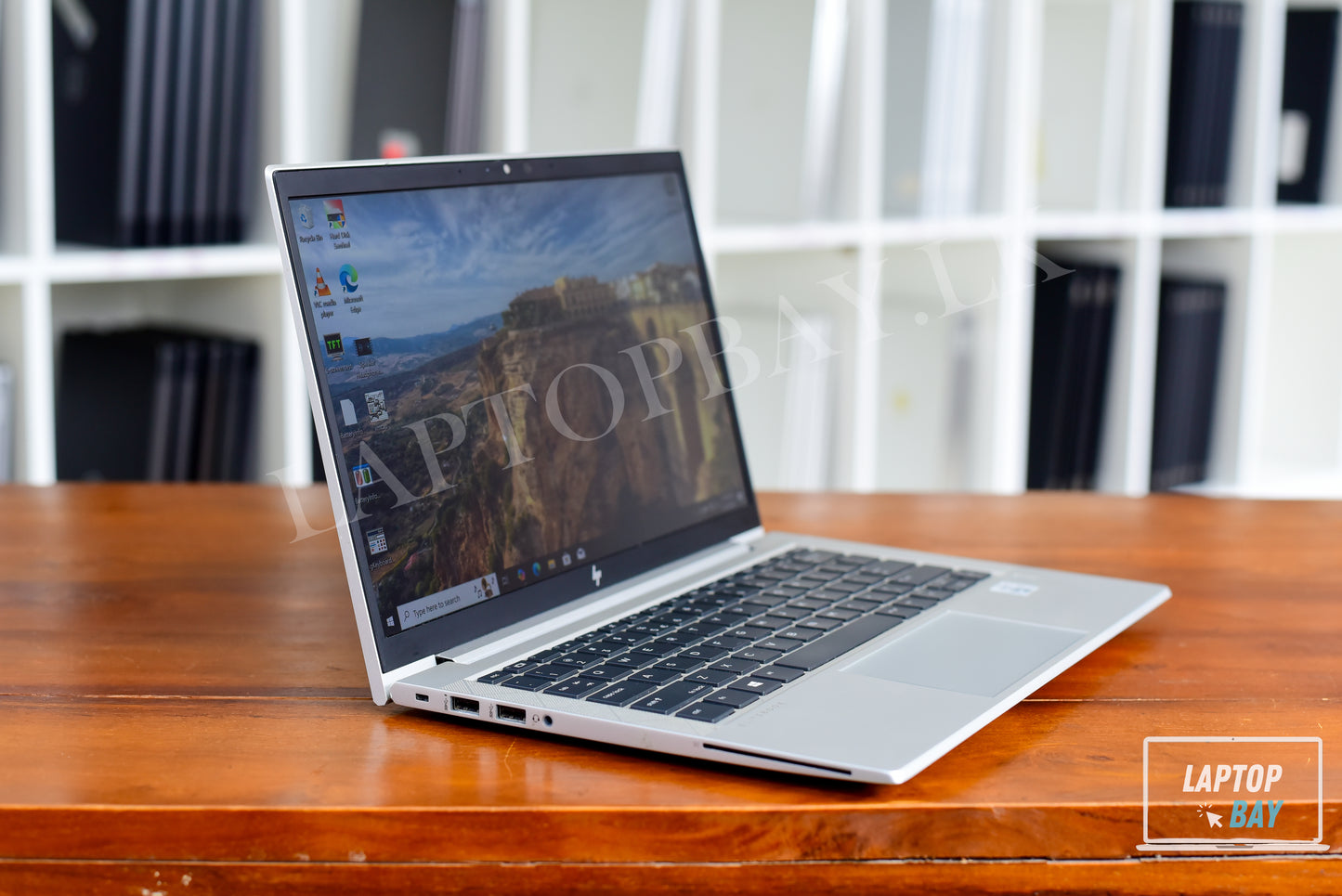 HP EliteBook 830 G7 - i7 10th