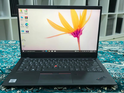 Lenovo ThinkPad X1 Carbon Gen 8 -  i7 10th