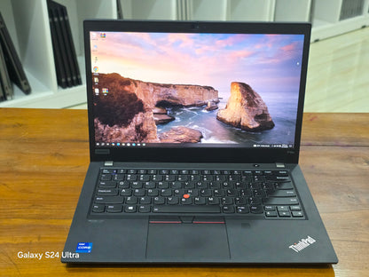 Lenovo ThinkPad P14s Gen 2 - i7 11th