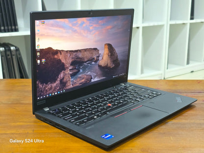 Lenovo ThinkPad P14s Gen 2 - i7 11th