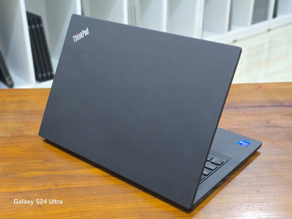 Lenovo ThinkPad P14s Gen 2 - i7 11th